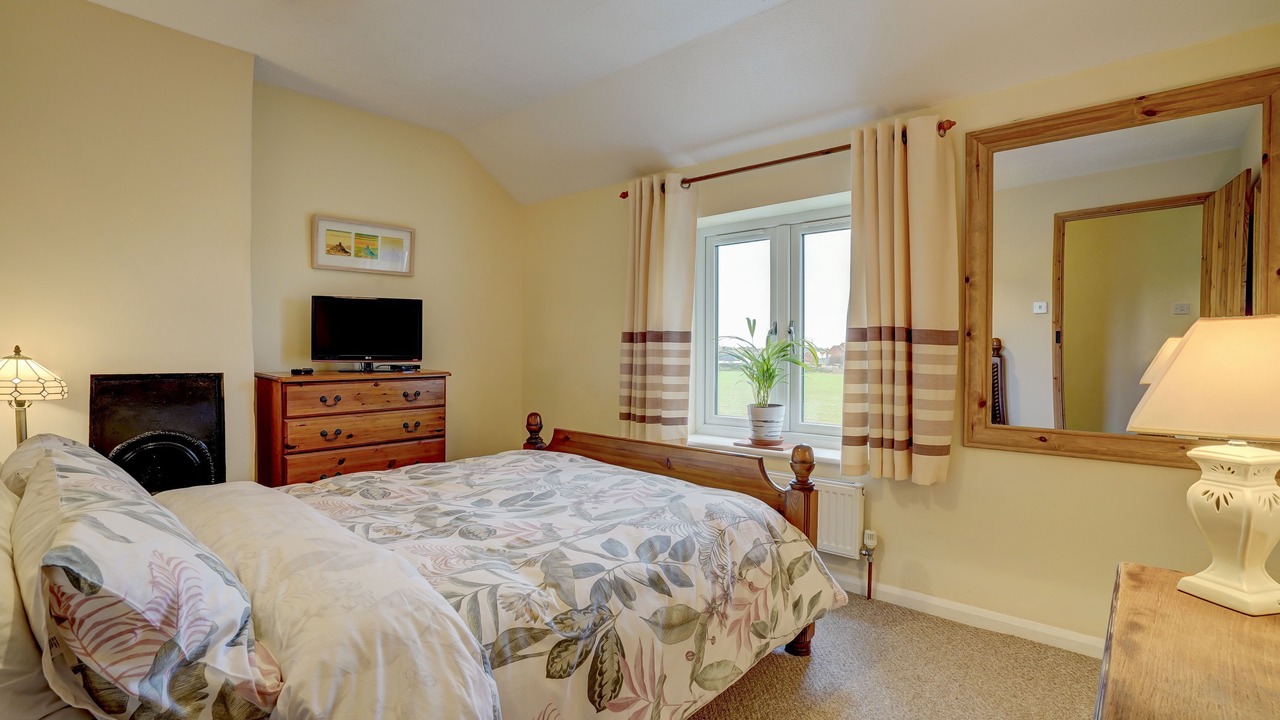 Photo of Others in Bacton