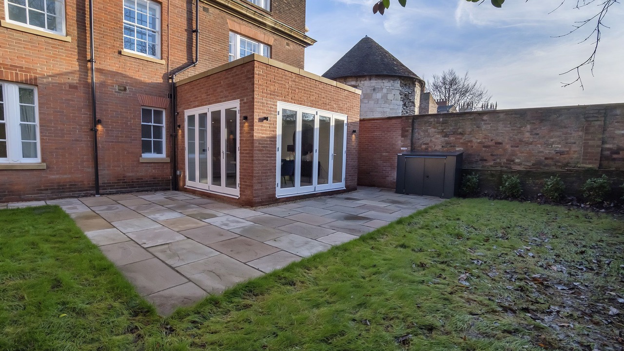 Photo of Patio Balcony in Bootham