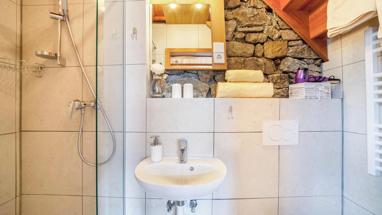 Photo of Bathroom in Naturno