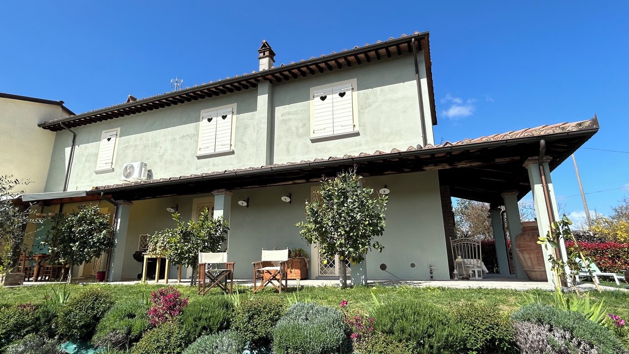 Photo of Outdoor in Montopoli in Val d'Arno