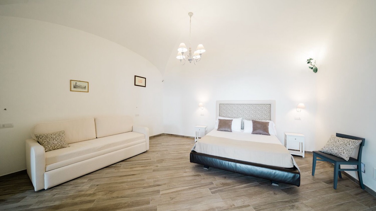 Photo of Bedroom in Scala