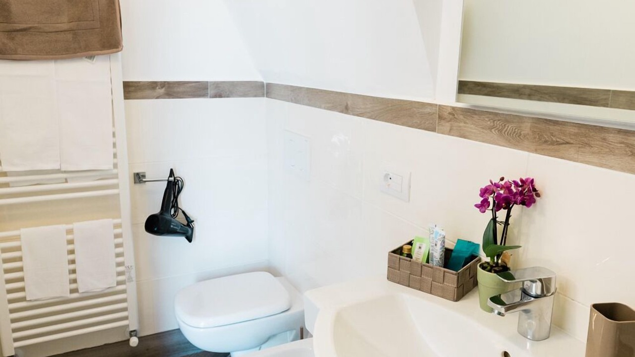 Photo of Bathroom in Scala