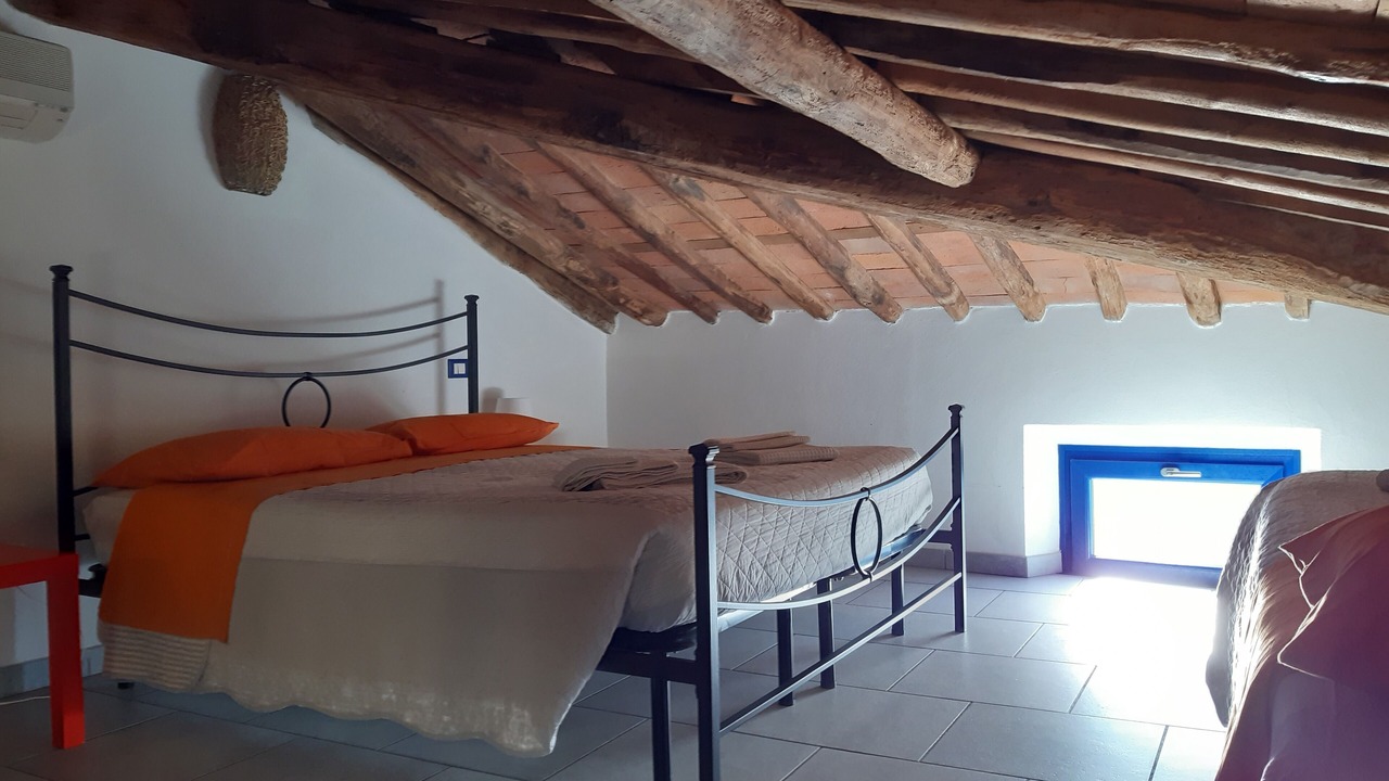 Photo of Bedroom in Massa