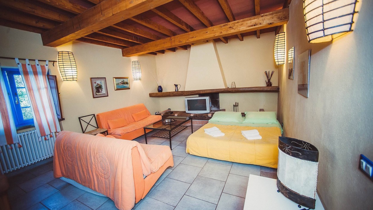 Photo of Bedroom in Massa