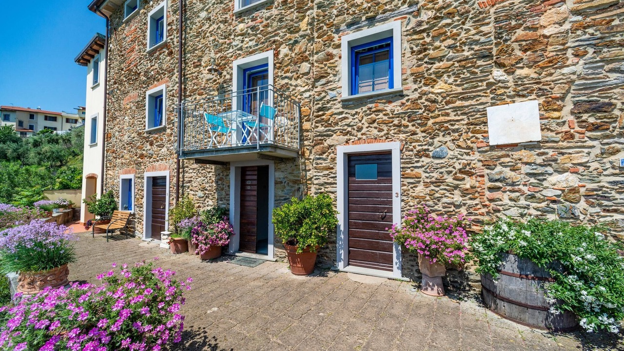 Photo of Outdoor in Massa