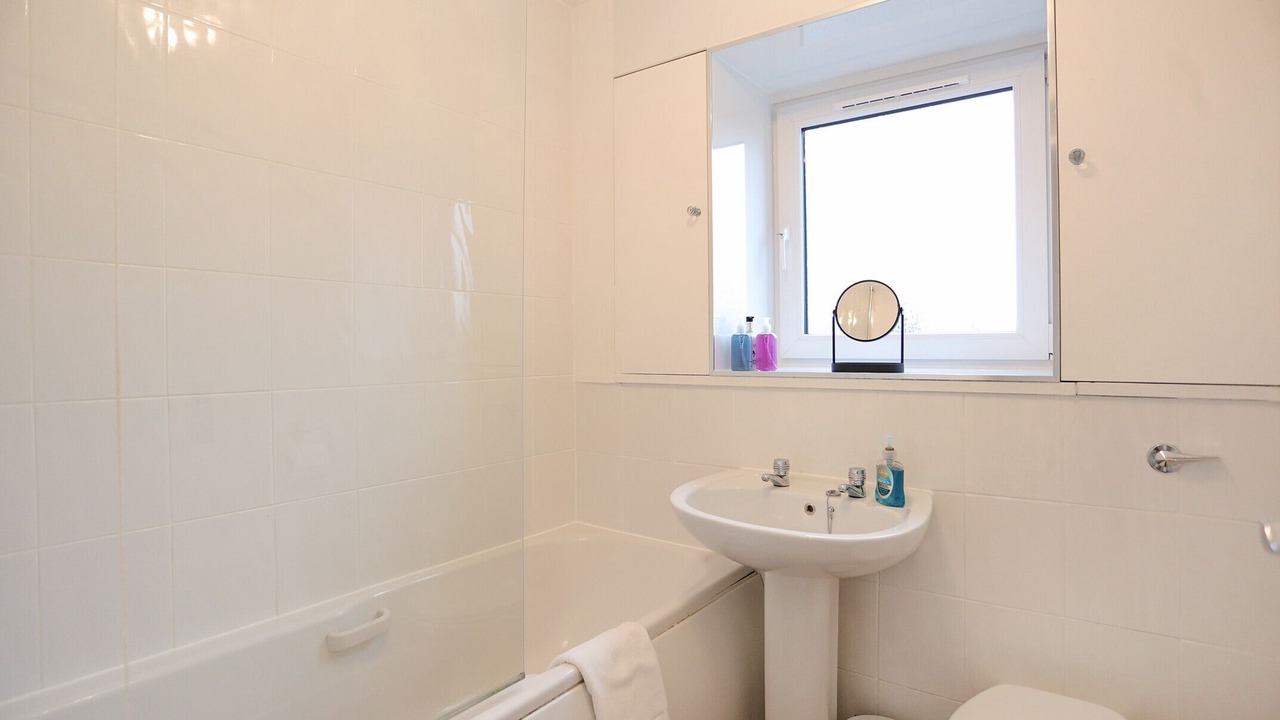 Photo of Bathroom in Gogar