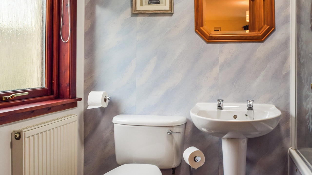 Photo of Bathroom in Tobermory