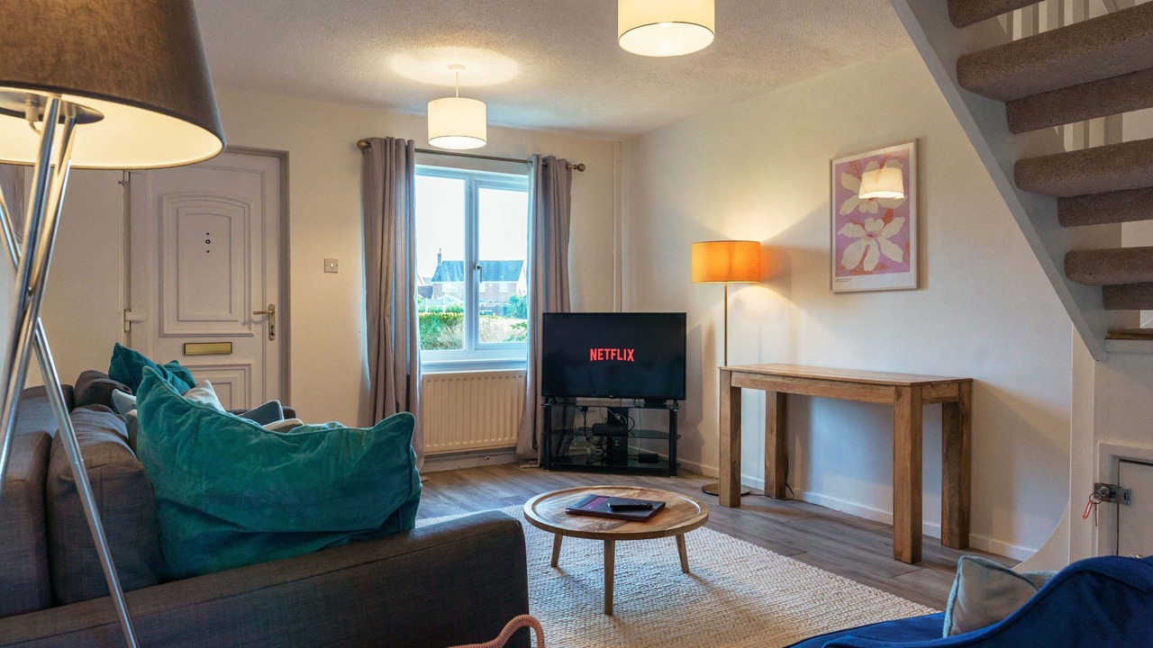 Photo of Livingroom in Little Stoke