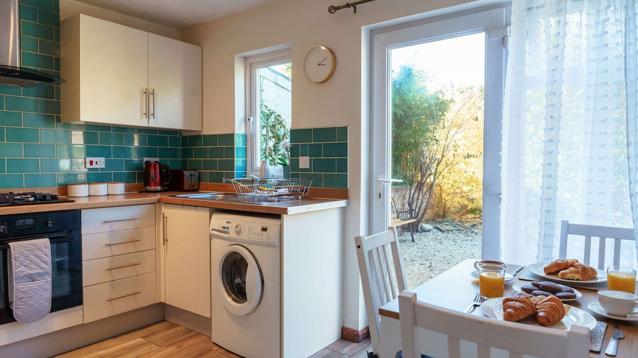 Photo of Kitchen in Little Stoke