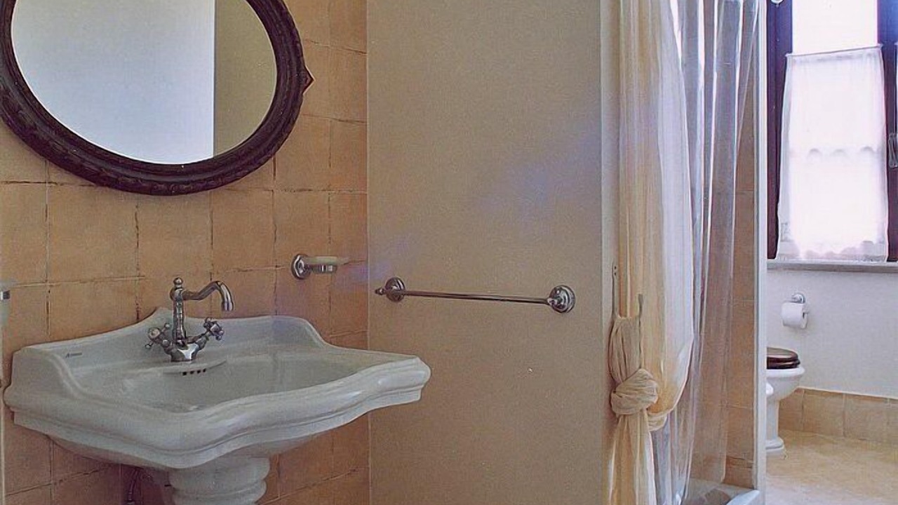 Photo of Bathroom in Iano