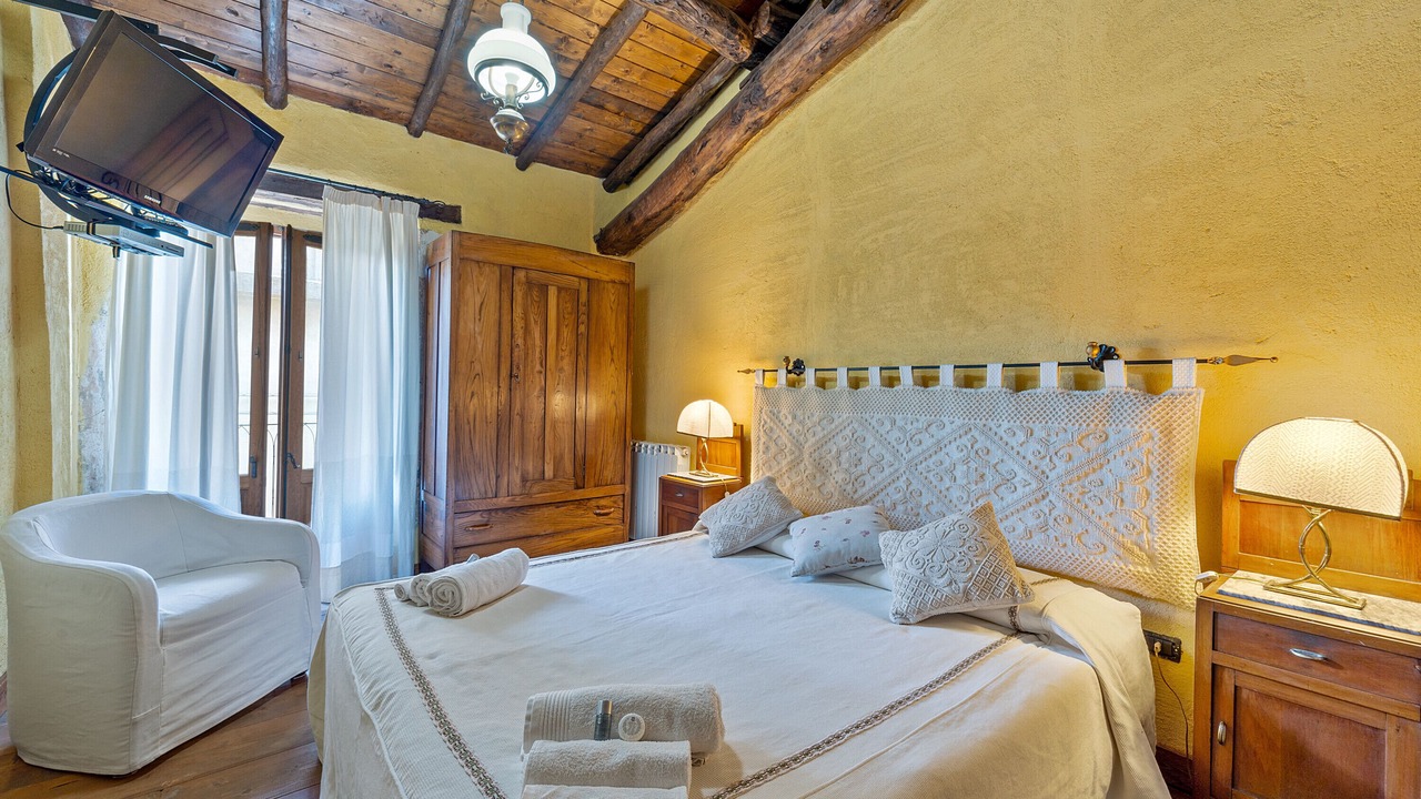 Photo of Bedroom in Seui Historic Centre