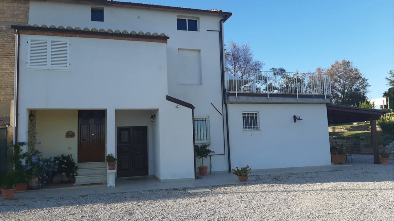 Photo of Outdoor in Carassai