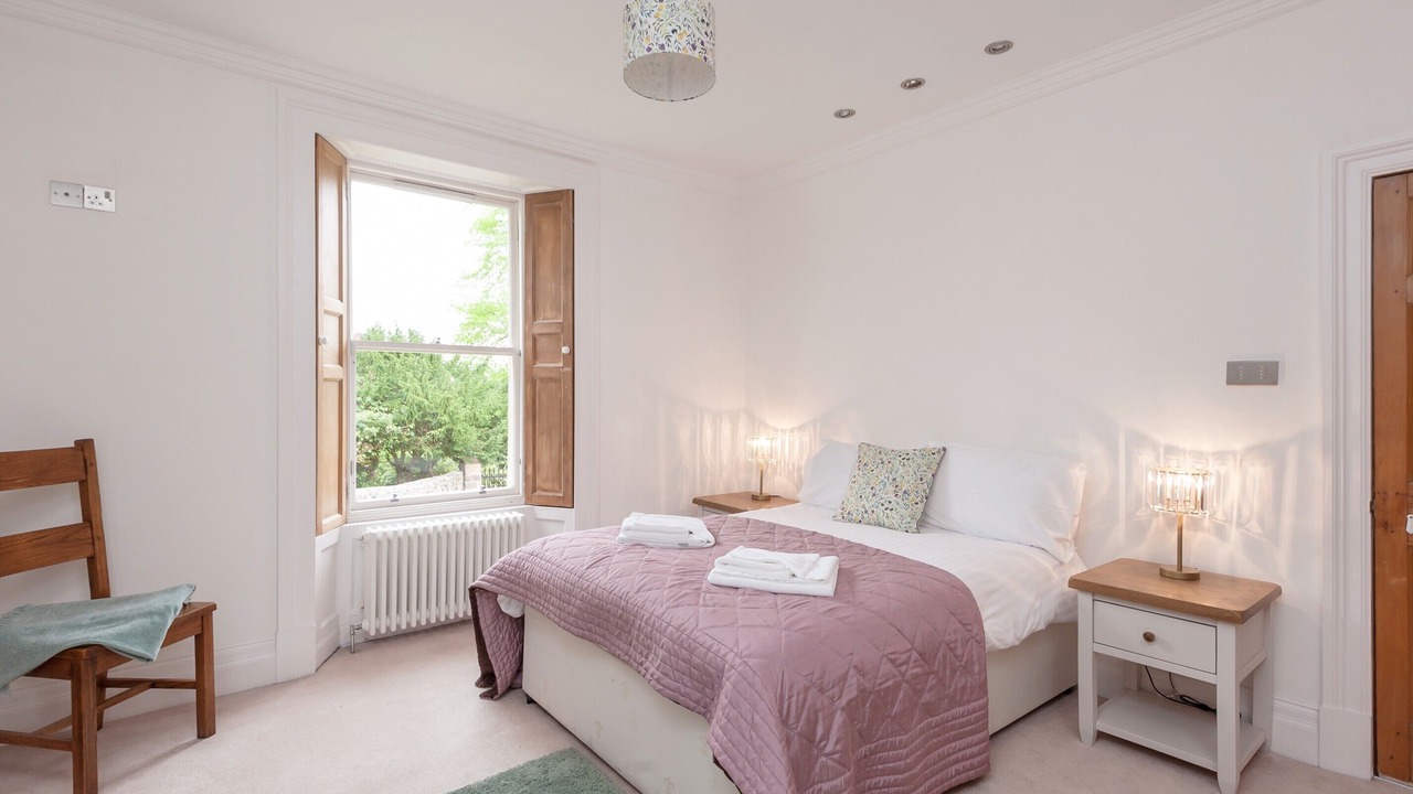 Photo of Bedroom in Duddingston