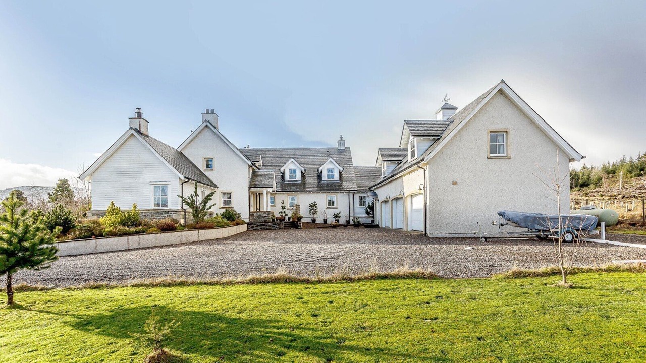 Photo of Outdoor in Loch Ness