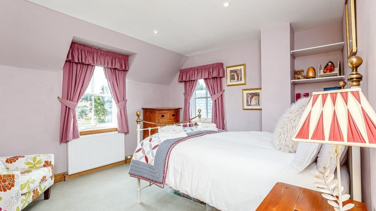 Photo of Bedroom in Loch Ness