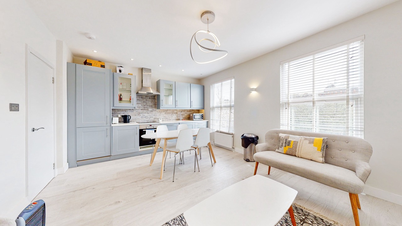 Photo of Livingroom in Golborne