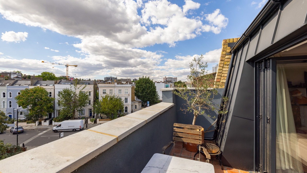 Photo of Patio Balcony in Belsize Park