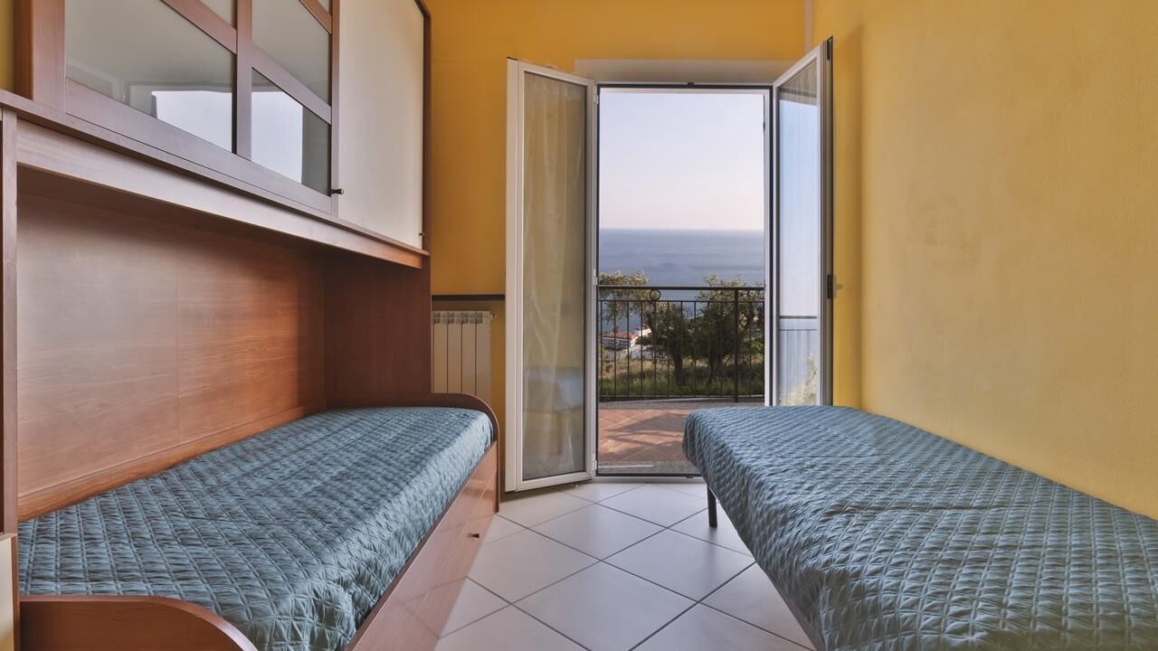 Photo of Bedroom in Costarainera