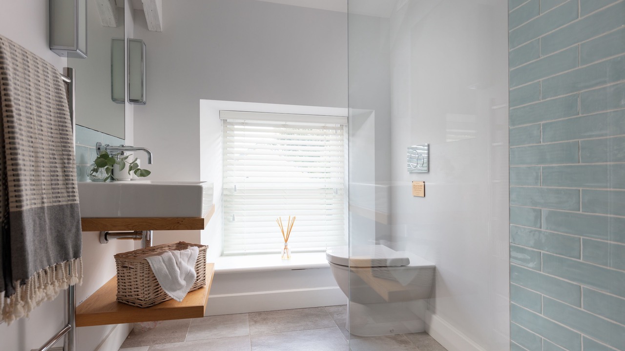 Photo of Bathroom in Padstow