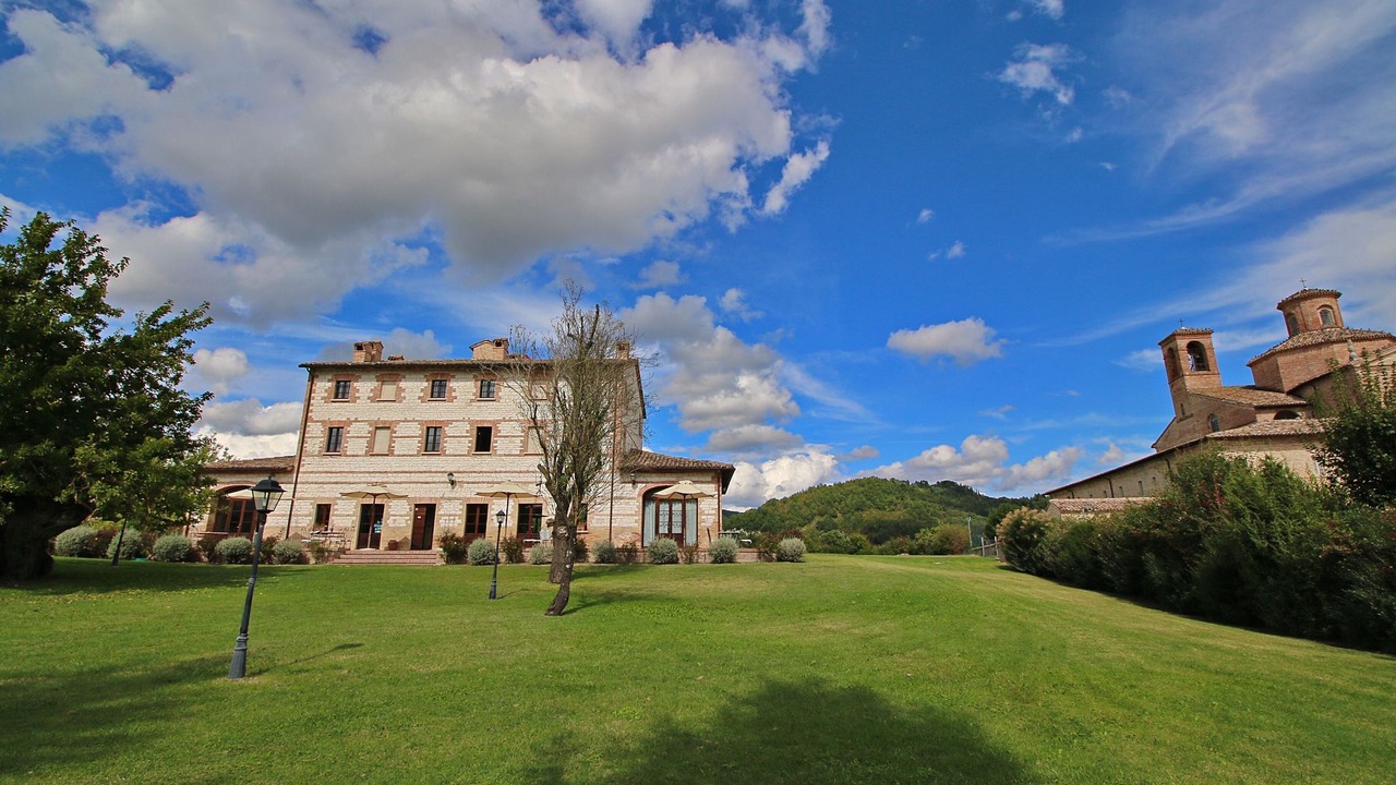 Photo of Outdoor in Urbania