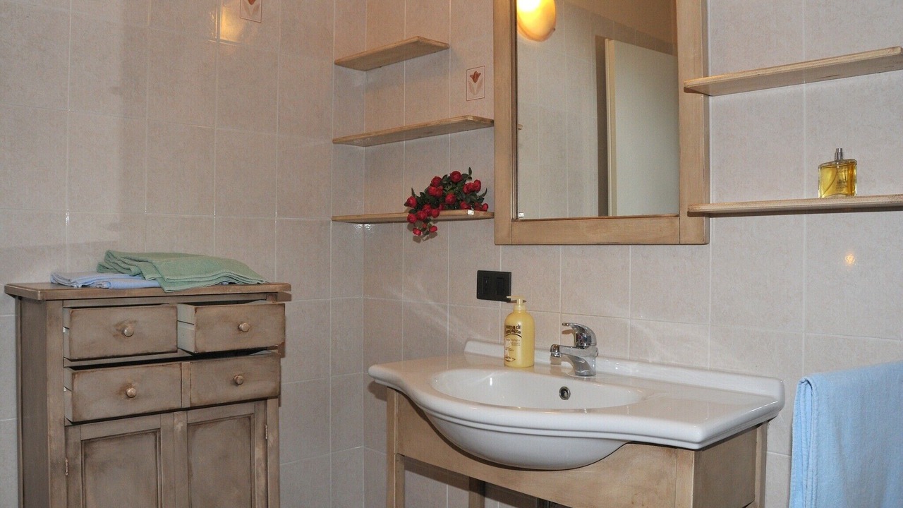 Photo of Bathroom in Crone