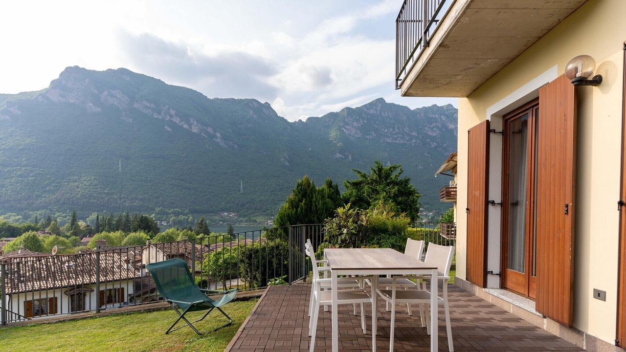 Photo of Patio Balcony in Crone