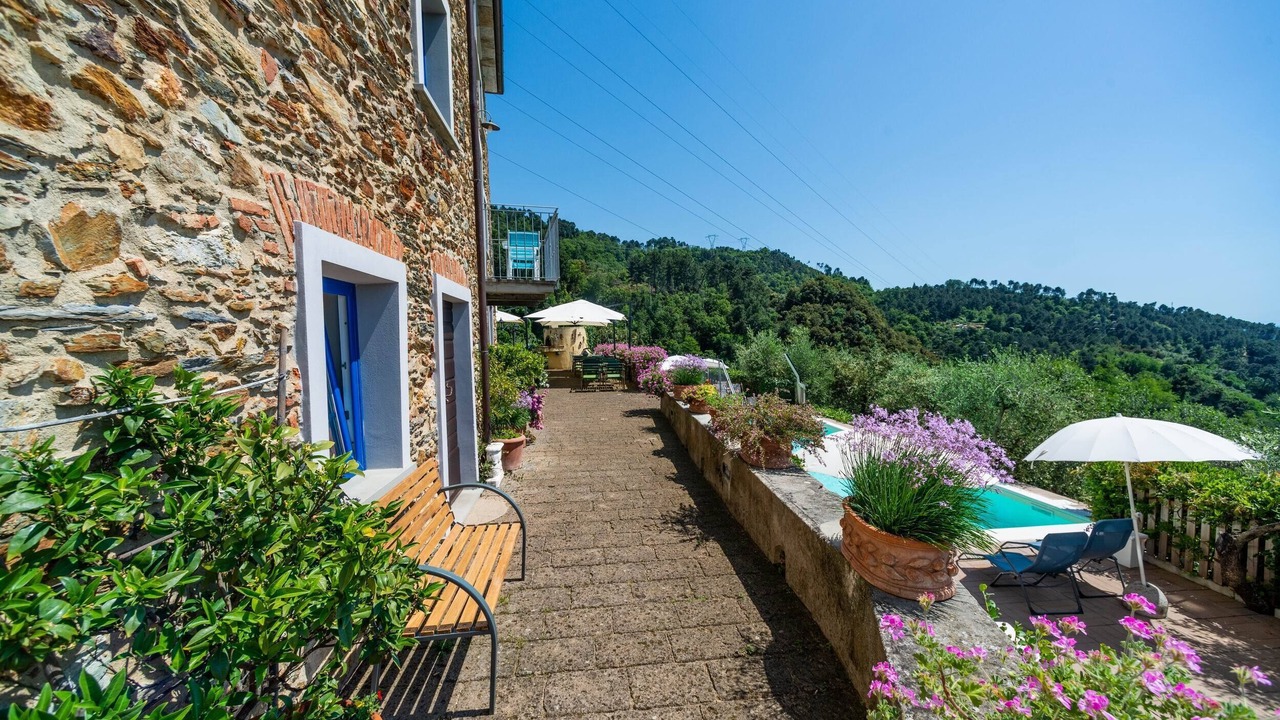 Photo of Patio Balcony in Massa