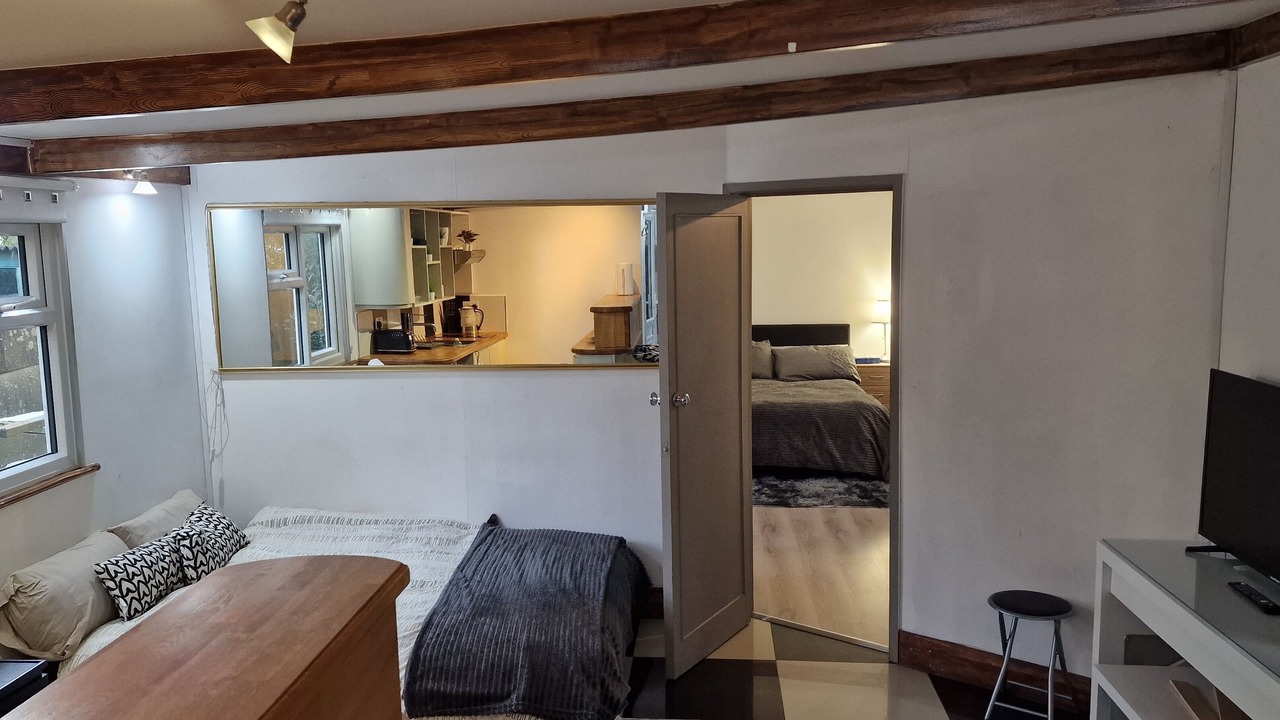 Photo of Bedroom in Ealing Common