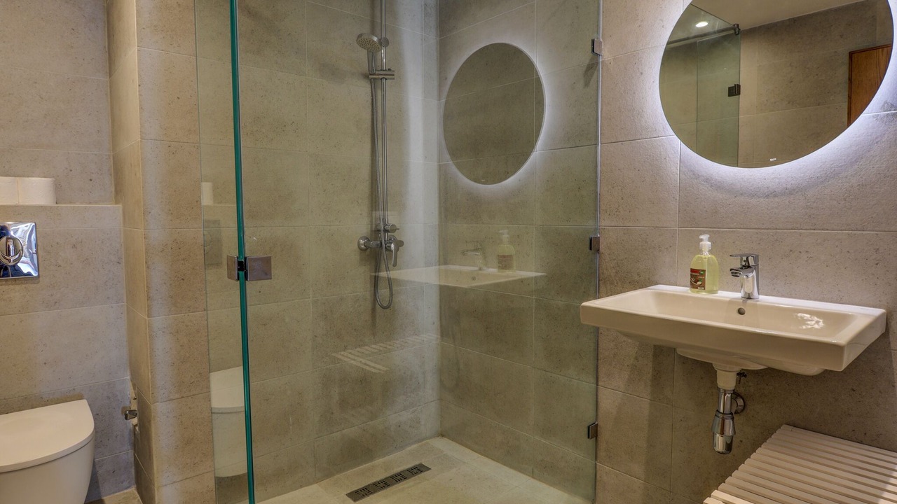 Photo of Bathroom in Anza