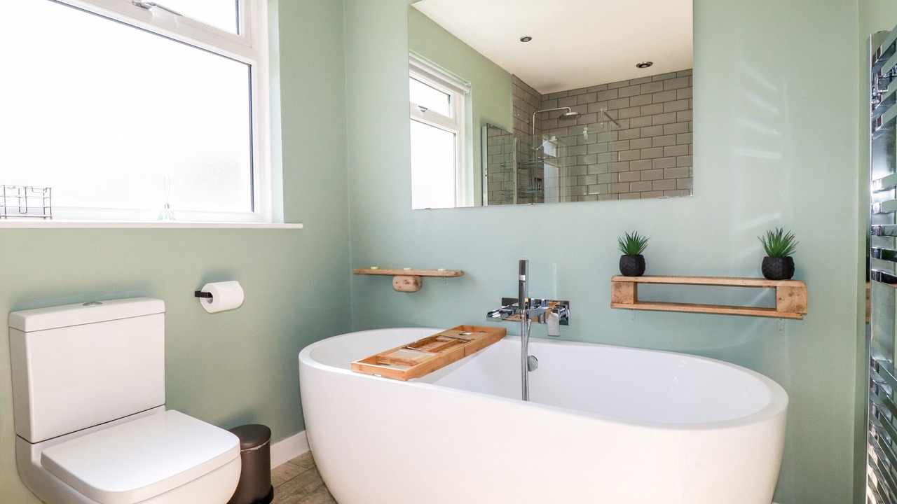 Photo of Bathroom in Crantock