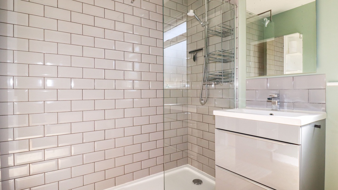 Photo of Bathroom in Crantock