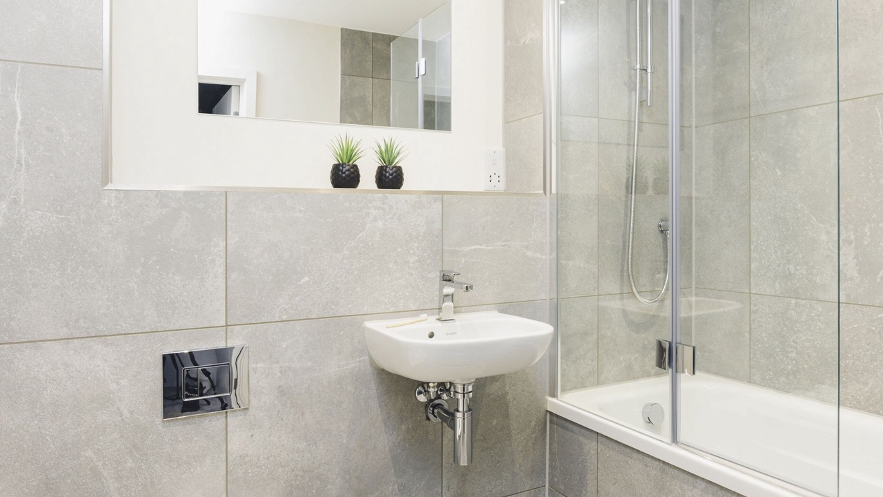 Photo of Bathroom in Perranporth