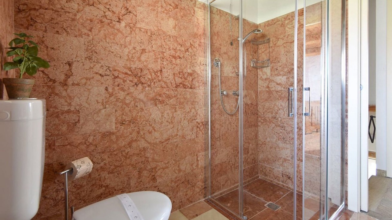 Photo of Bathroom in Baone