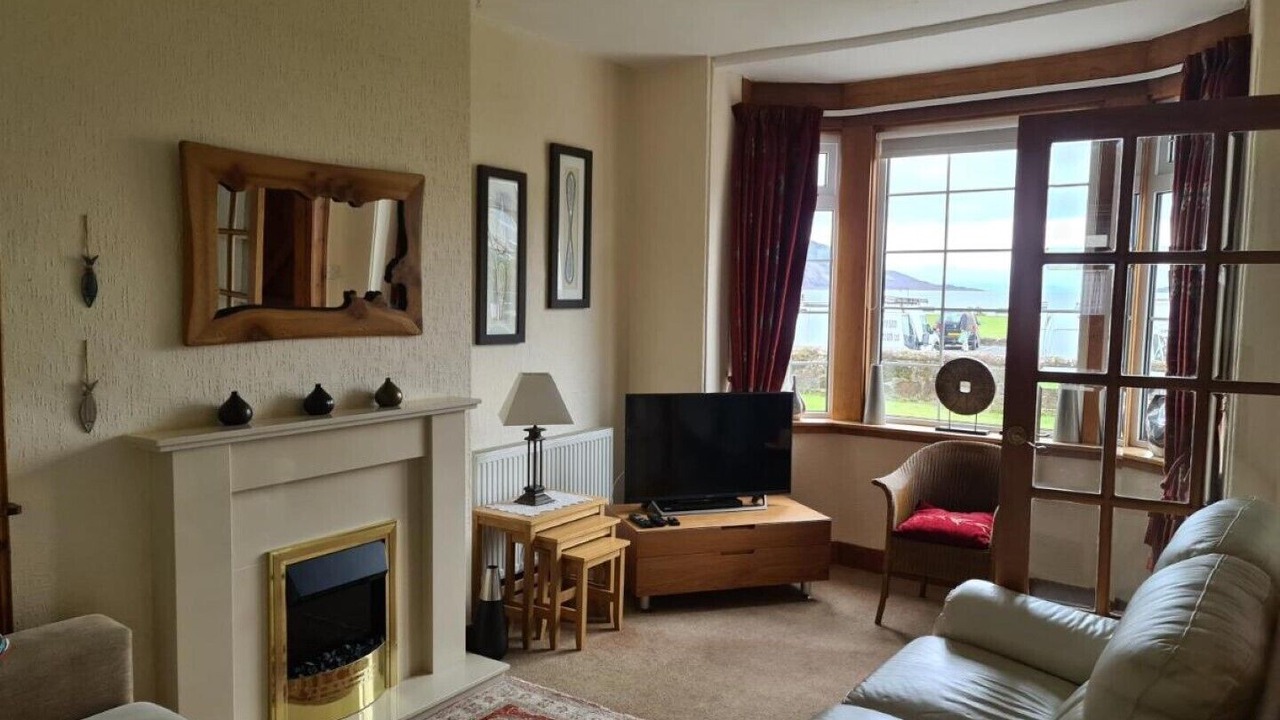Photo of Livingroom in Lamlash