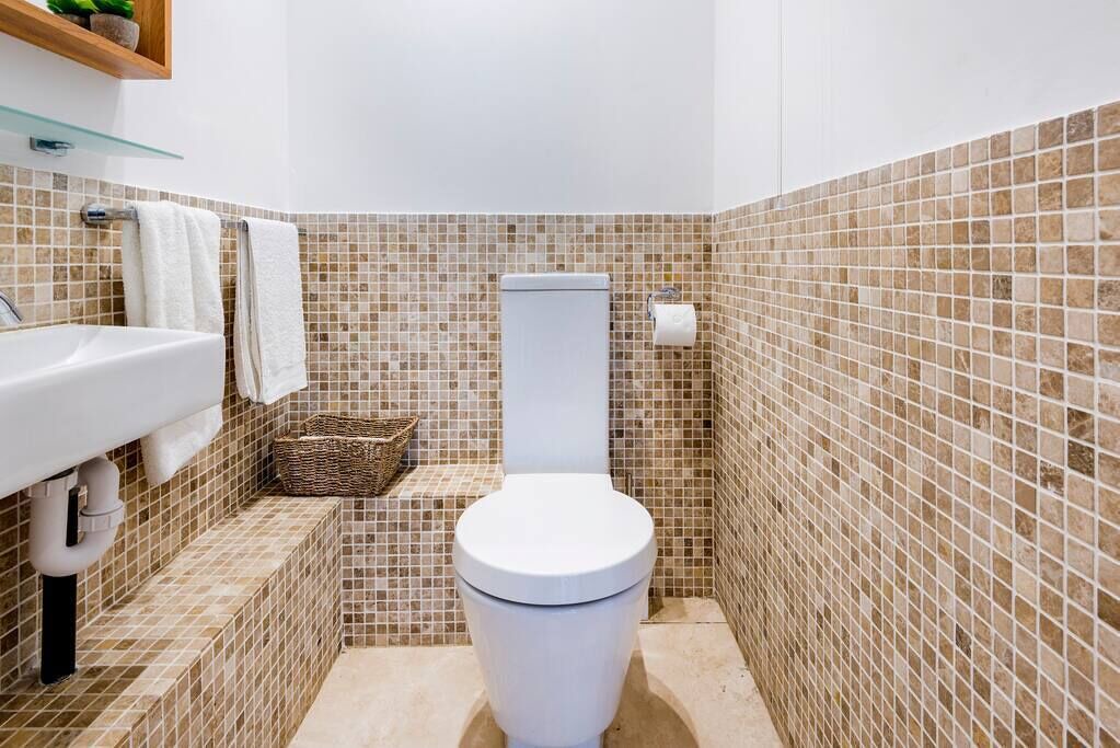 Photo of Bathroom in St Luke's