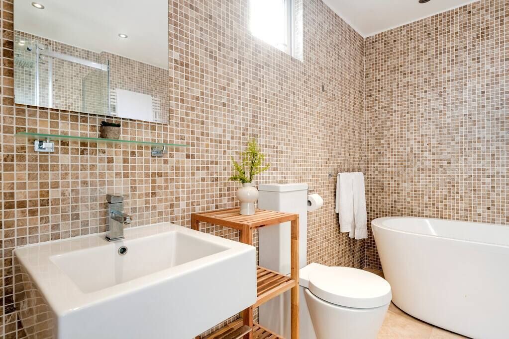 Photo of Bathroom in St Luke's