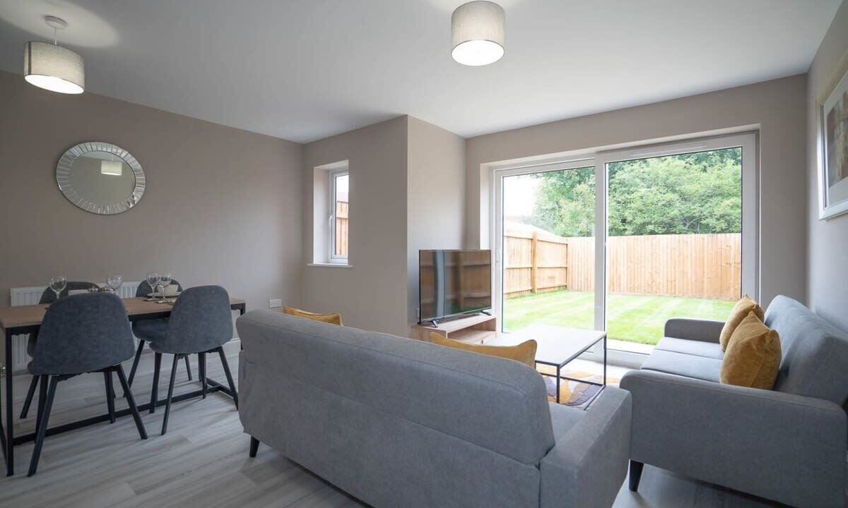 Photo of Livingroom in Smethwick