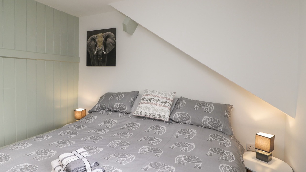 Photo of Bedroom in Cam
