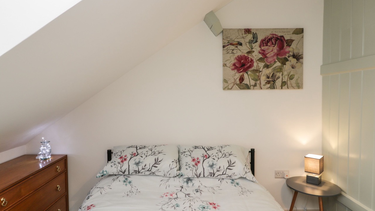 Photo of Bedroom in Cam