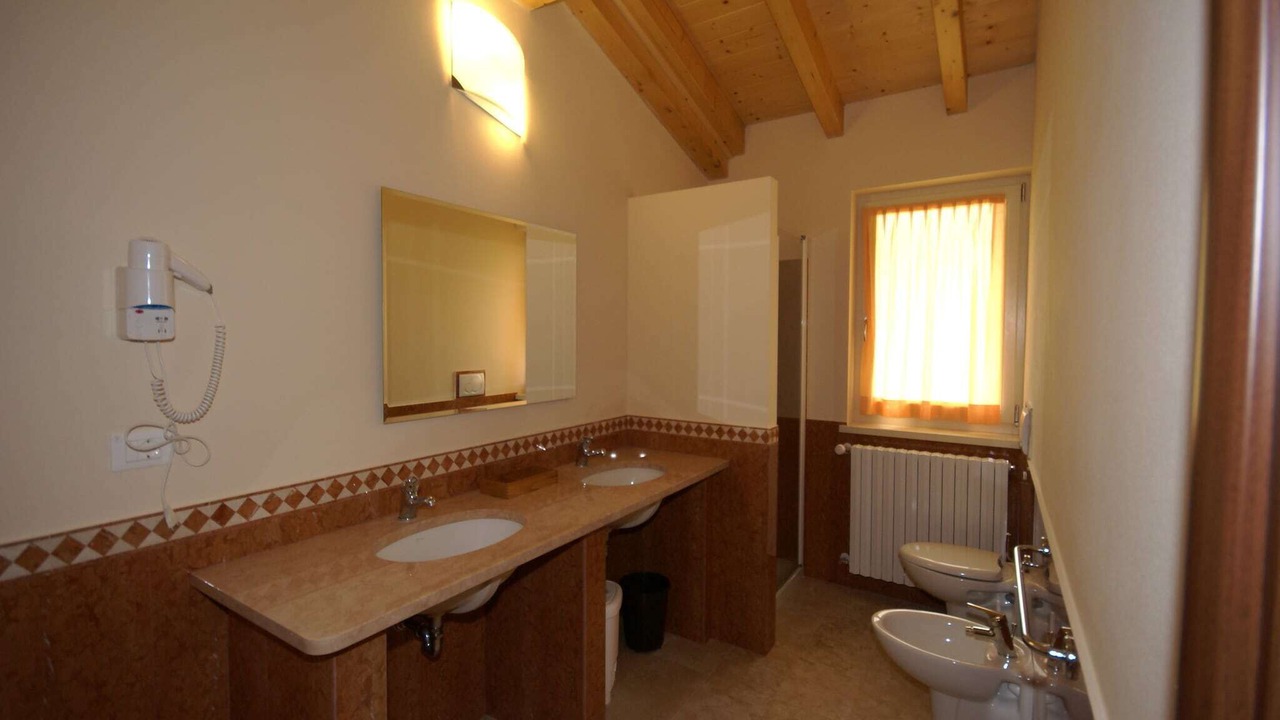 Photo of Bathroom in Crone