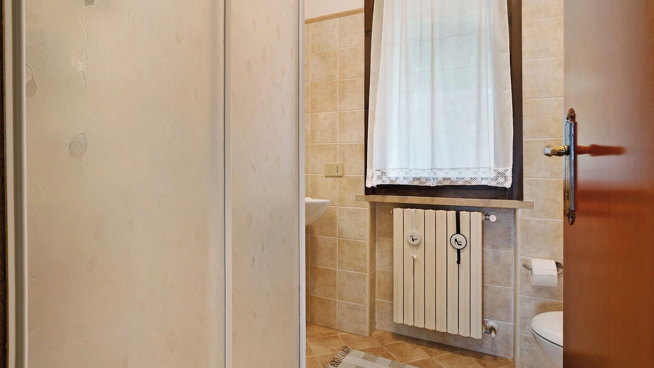 Photo of Bathroom in Gardola