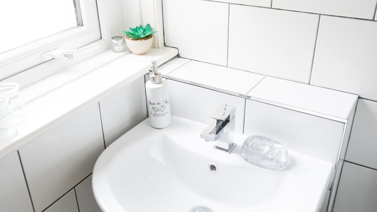 Photo of Bathroom in Paisley