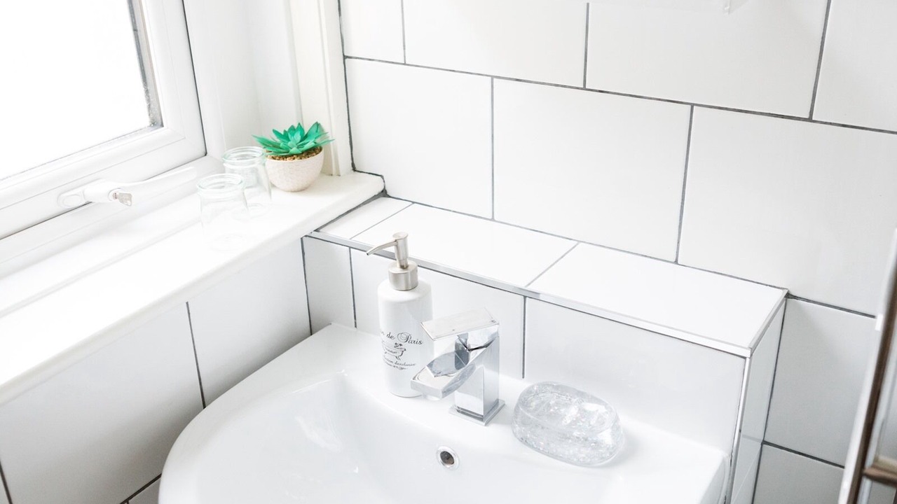 Photo of Bathroom in Paisley