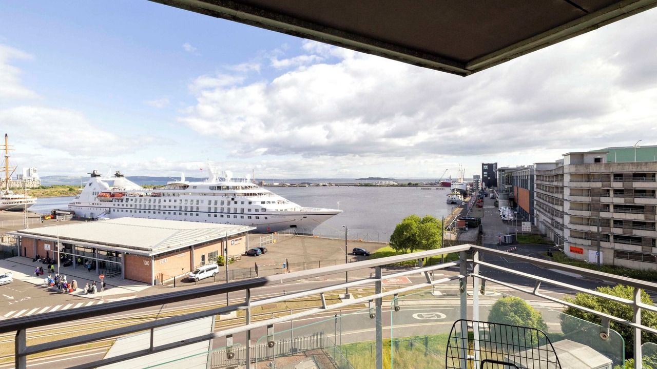 Photo of Patio Balcony in Newhaven