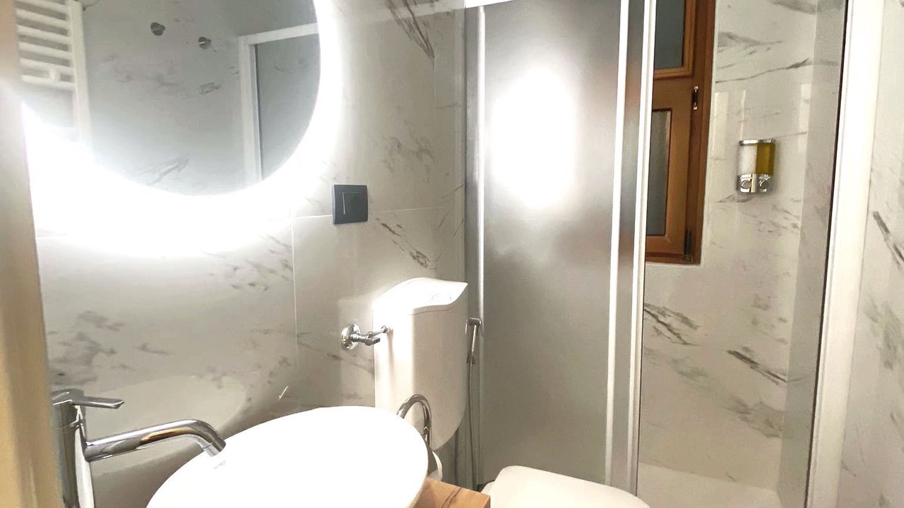 Photo of Bathroom in Affori