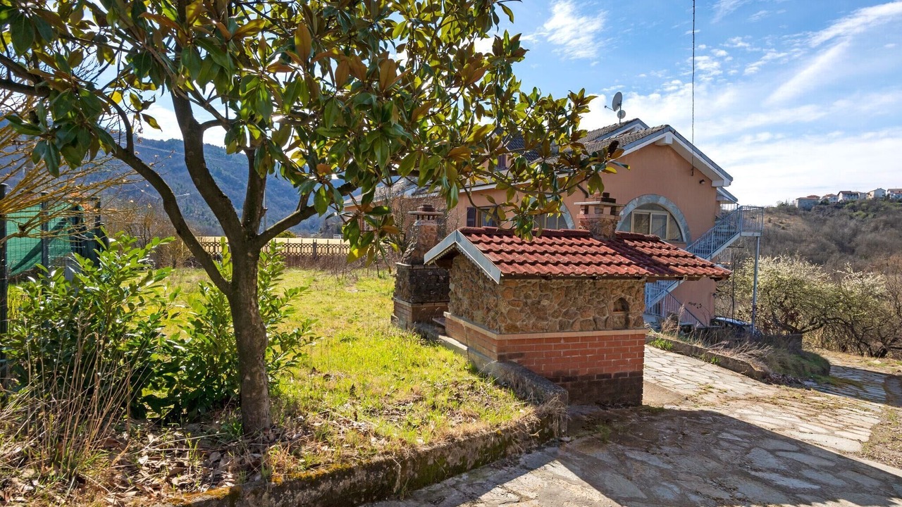 Photo of Outdoor in Cassinelle