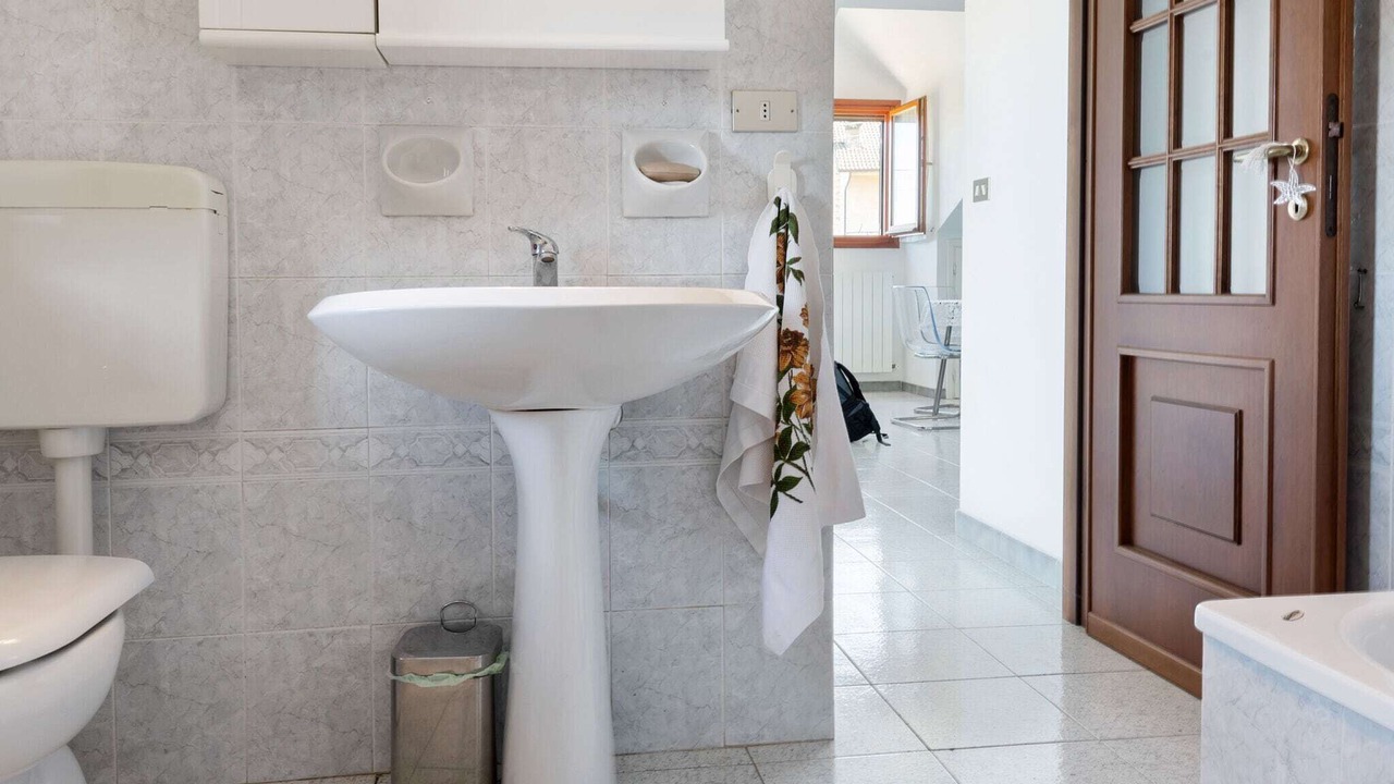 Photo of Bathroom in Cassinelle