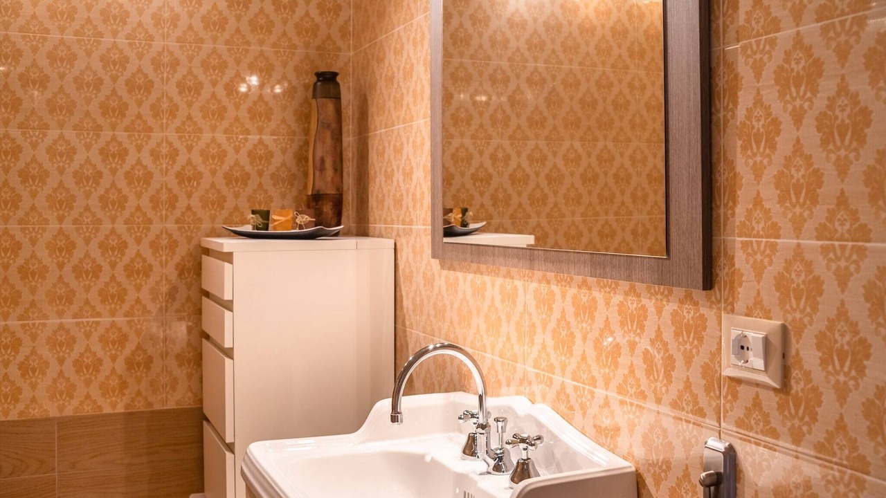 Photo of Bathroom in Marone