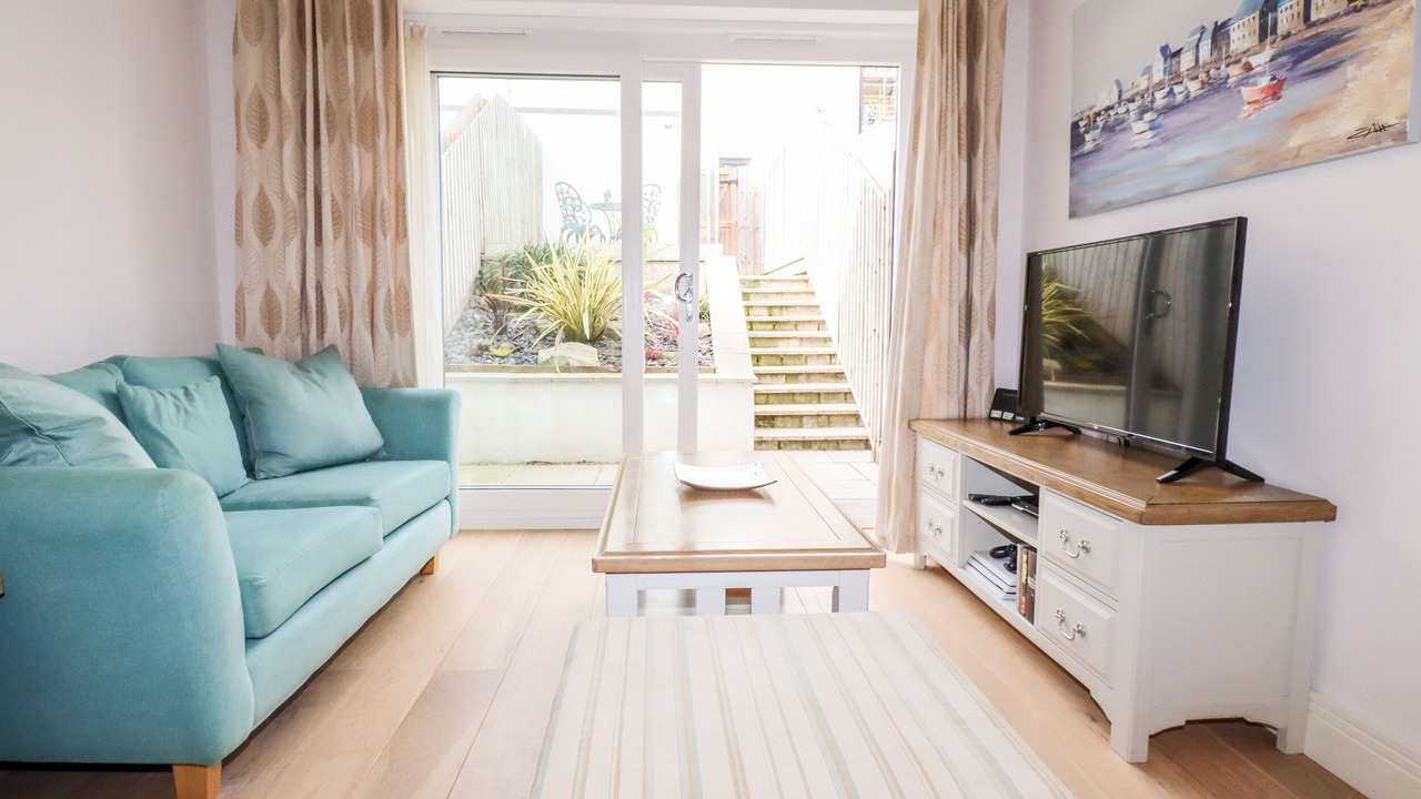 Photo of Livingroom in Newquay City Centre