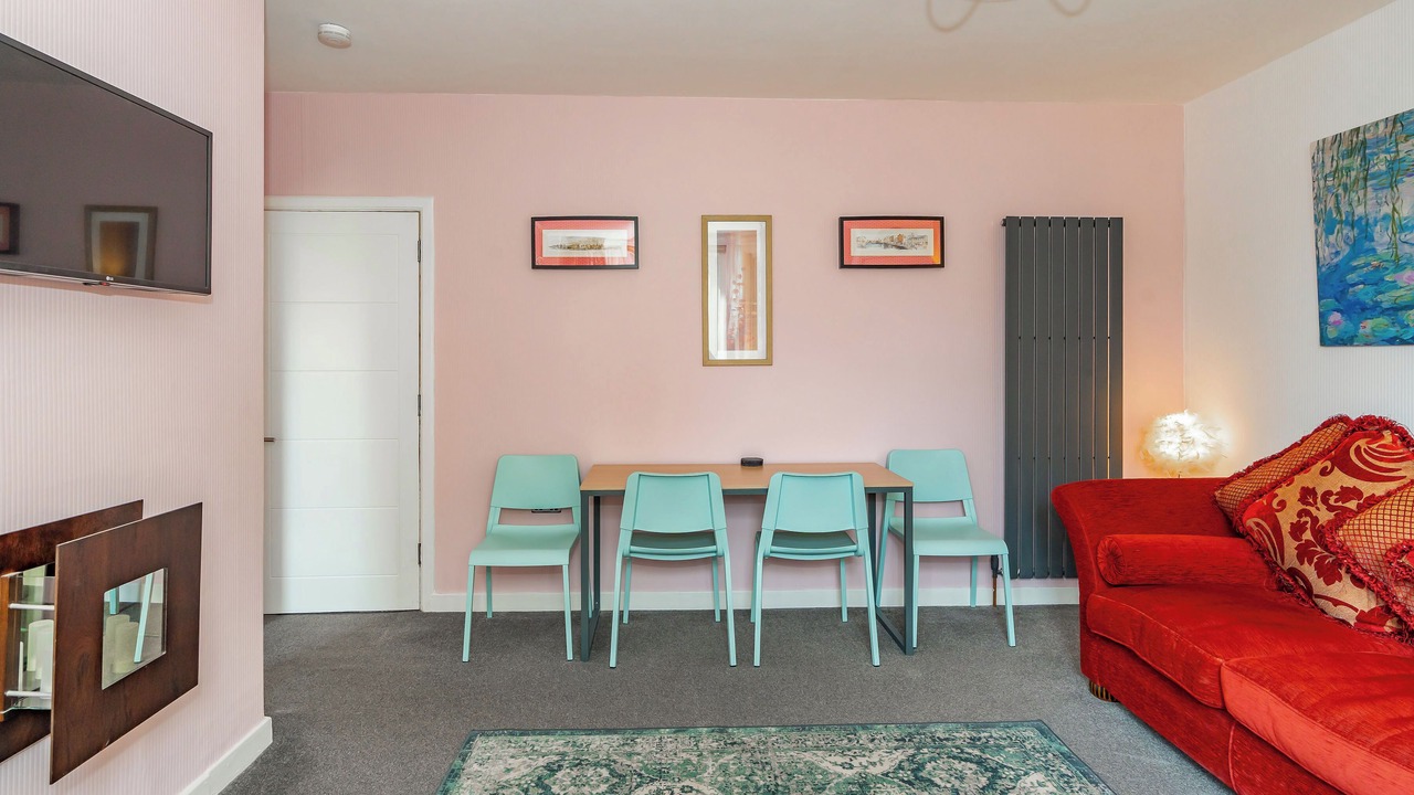 Photo of Livingroom in Restalrig